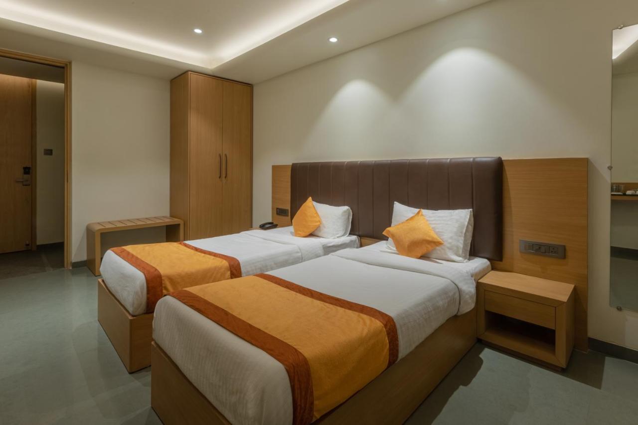 Indus Suites Наґпур Екстер'єр фото