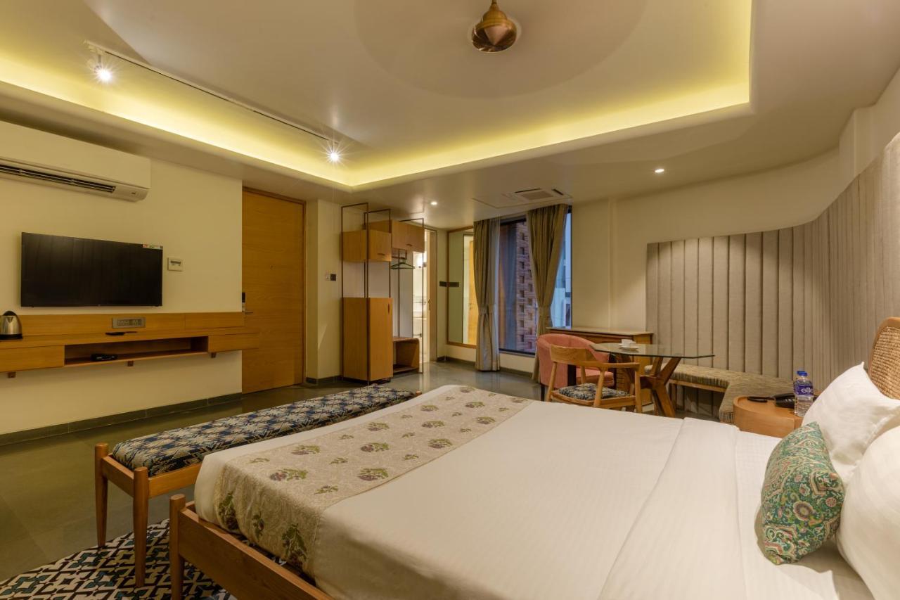 Indus Suites Наґпур Екстер'єр фото